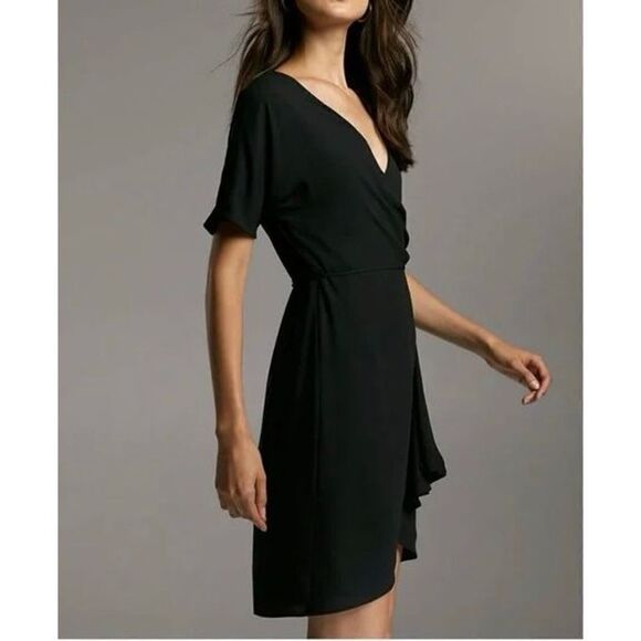ARITZIA BABATON WALLACE DRESS BLACK Short-sleeve wrap dress sz XS - Picture 3 of 12